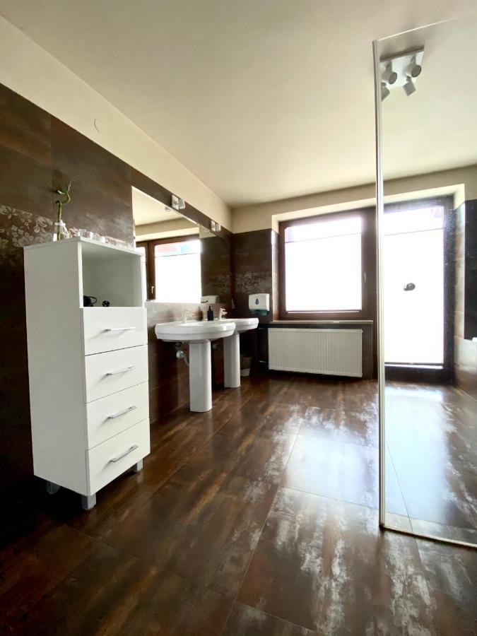 Pokoje Rezydencja Parysa Lublin Extérieur photo