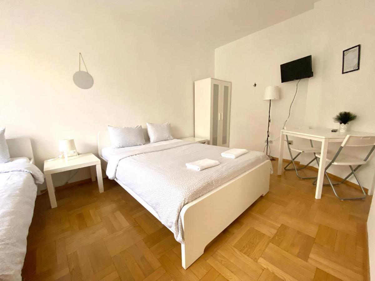 Pokoje Rezydencja Parysa Lublin Extérieur photo